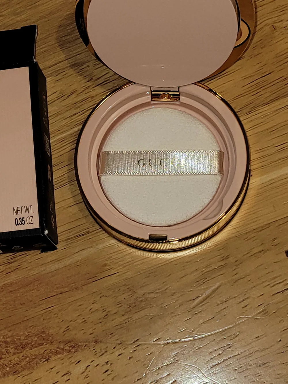 Gucci Matte Powder Compact in 11.5
